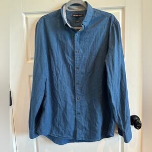 Michael Kors Men’s Classic Fit Button Down Dress shirt